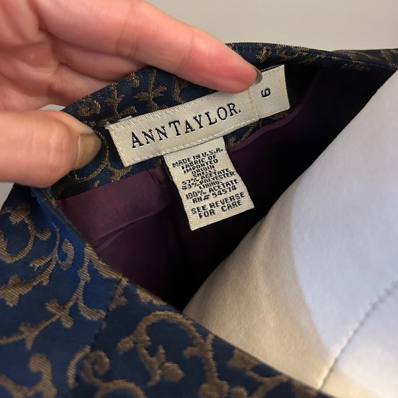 Vintage Ann Taylor Jacquard Vest – Size 6, Navy & Gold - Picture 5 of 7